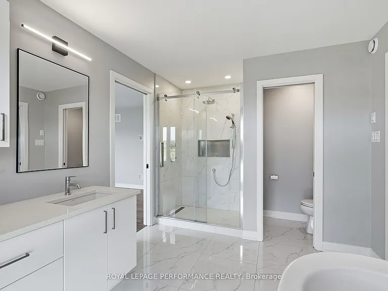 504 Barrage St — Photo 22