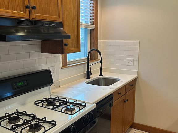 New backsplash!