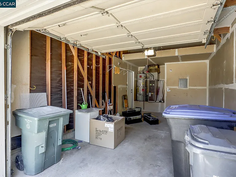 1539 Trimingham Dr — Photo 31