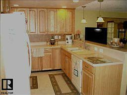 2nd image of 2077 Whitney Dr