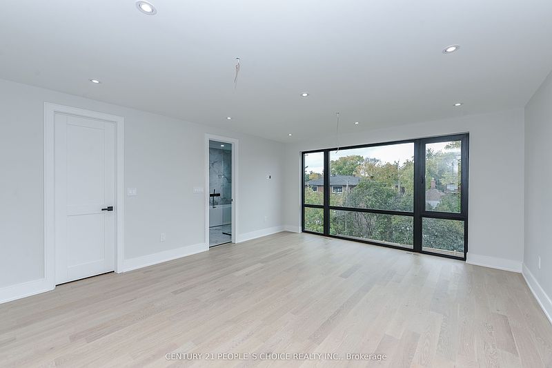 Toronto House for rent - 5 Bedrooms — photo 6