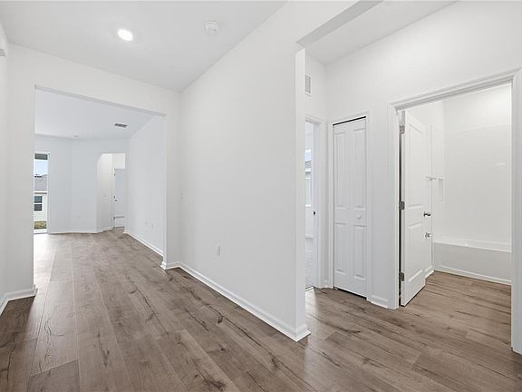 3rd image of 6209 SANDERS GROVE CIRCLE