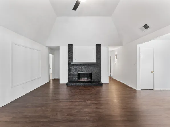 1030 Whitewater Trl, Desoto, TX 75115