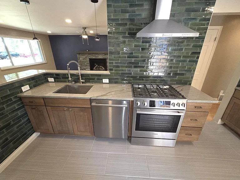 760 Josephine St — Photo 12