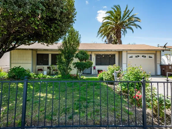 238 J St, Mendota, CA 93640