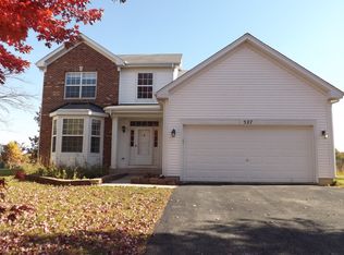 527 W Mara Lynn Ct, Round Lake, IL
