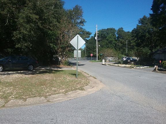 4th image of 4440 Jumento Dr
