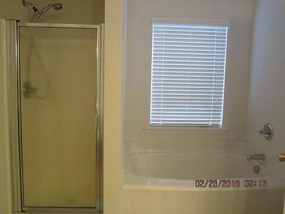 5th image of 142 Allans Mill Dr