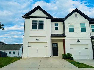 124 Auburn Run Ln, Auburn, GA 30011