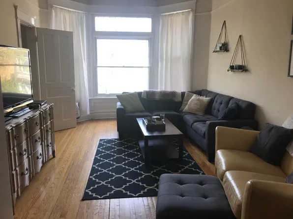 1029 W Montana St APT 2, Chicago, IL 60614