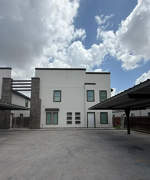 219 Fig Dr #3 — Photo 1