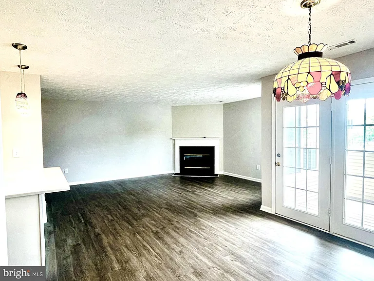 2137 Wainwright Ct #1C — Photo 6
