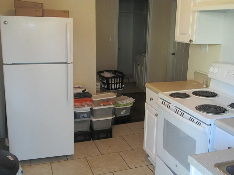 837 Heard Avenue - A — Photo 4