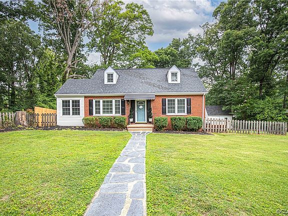 3rd image of 8404 Weldon Dr