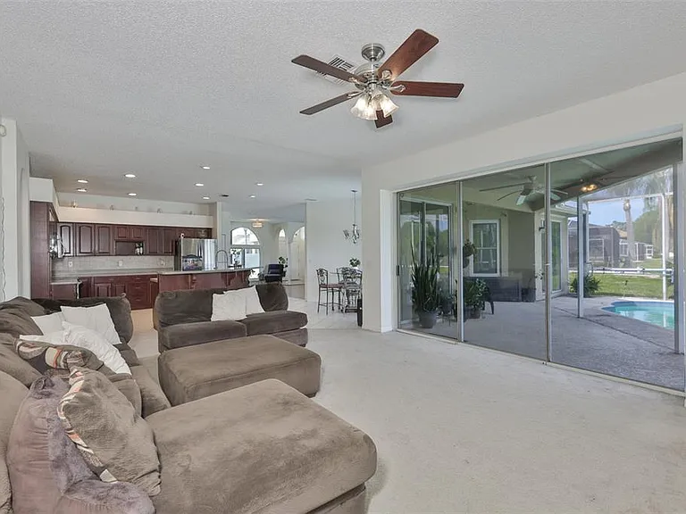 13016 Prestwick Dr — Photo 6