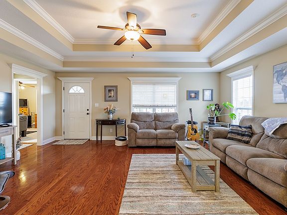 5th image of 3476 Greenhill Dr