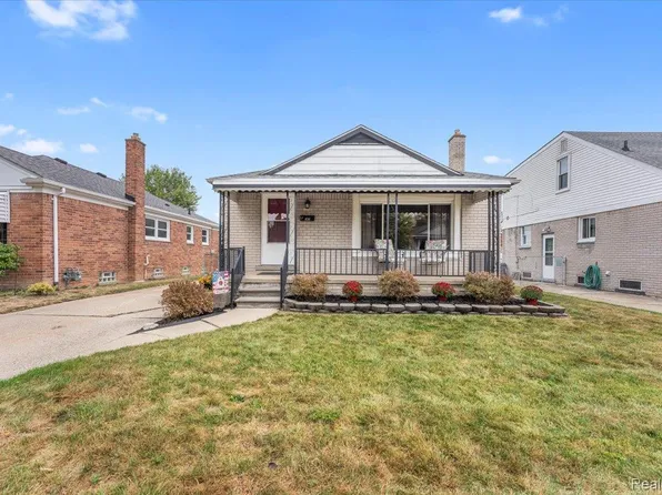 4281 19th St, Wyandotte, MI 48192