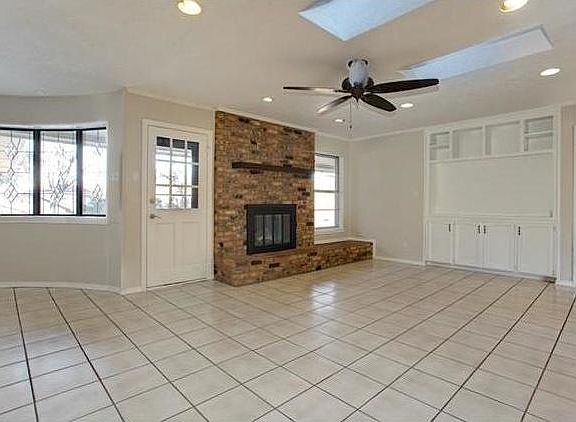 4th image of 4308 Cadiz Dr