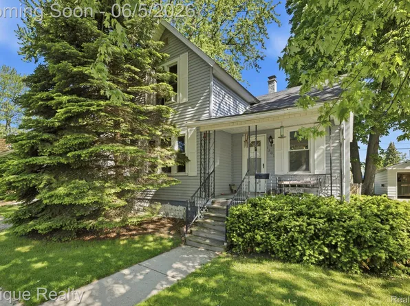 1301 Myrtle St, Port Huron, MI 48060