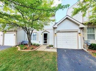 1400 W Split Oak Cir, Round Lake Beach, IL
