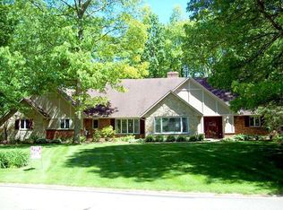 2845 Broken Woods Dr, Troy, OH