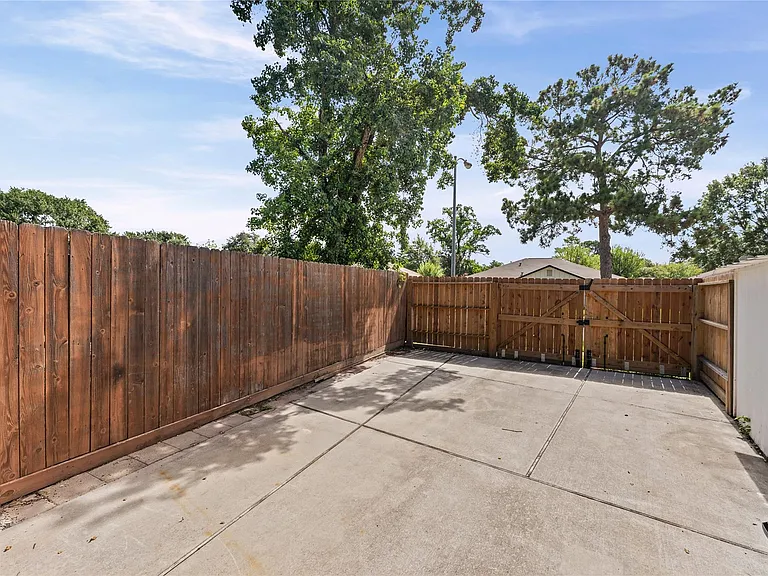 3202 Greenham Ct — Photo 19