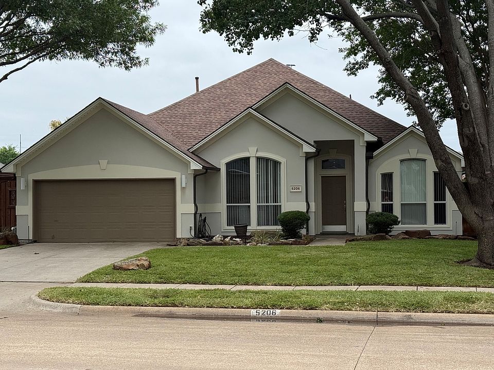 1st image of 5206 Plantation Ln