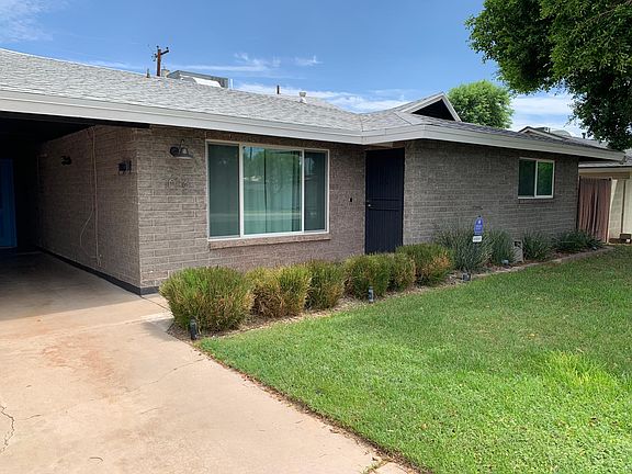 3rd image of 1026 E Bluebell Ln