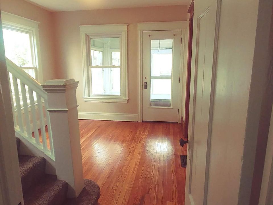 front foyer/entry