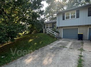5602 N Strathbury Ave, Kansas City, MO 64151