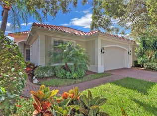 967 Fountain Run, Naples, FL 34119