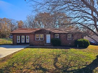 103 Candy Dr, Cadiz, KY 42211