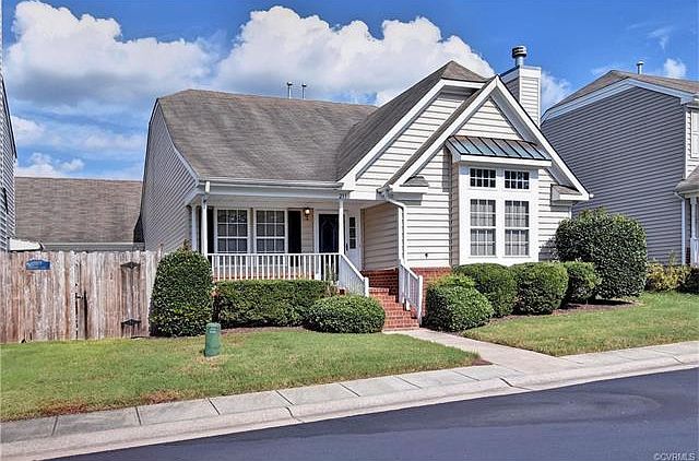 1st image of 211 Crystal Ln