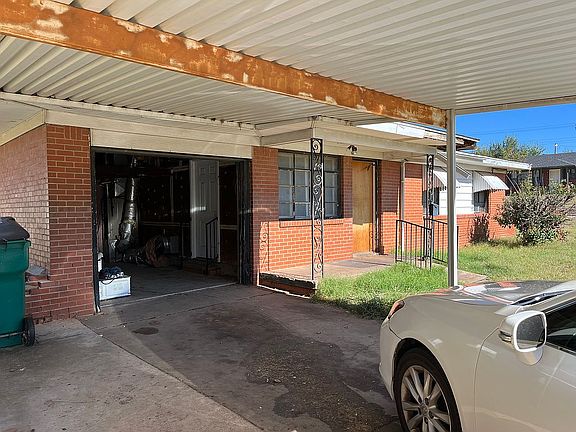 3rd image of 1800 N Washington Blvd