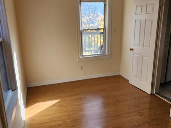 4th image of 138 Watchung Ave Unit 2