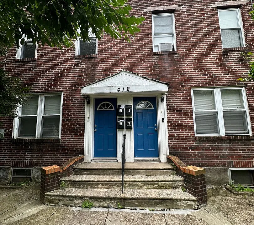 412 E Walnut Ln #4