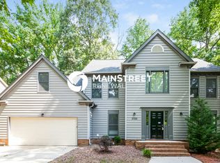 3720 Waterton Leas Ct, Charlotte, NC 28269