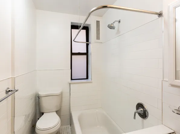 607 West 190th Street image 7 of 7