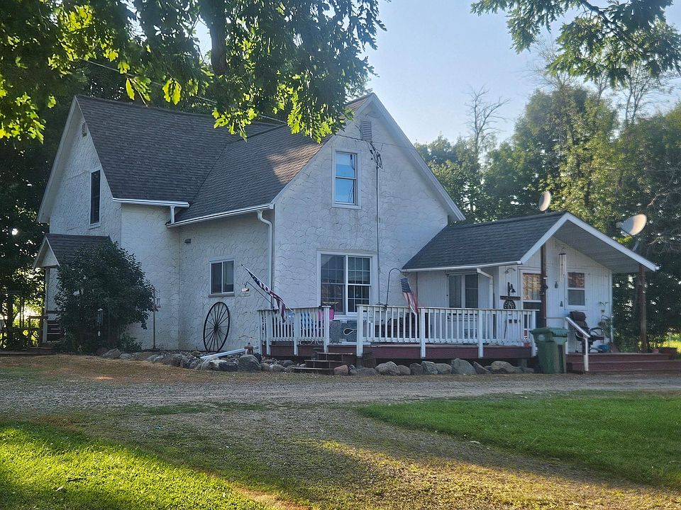 1st image of 1835 150th Ave