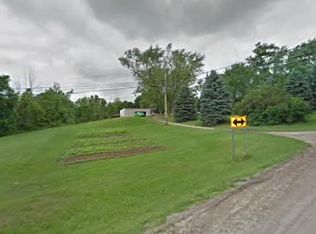 1755 Bishop Rd, Saline, MI 48176