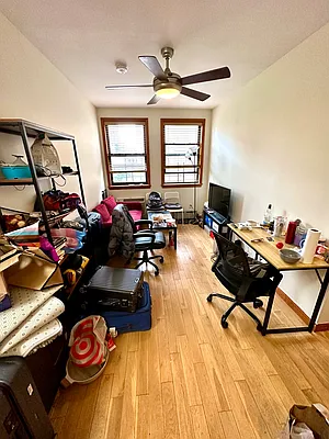 Rented by OvCo Realty | media 25