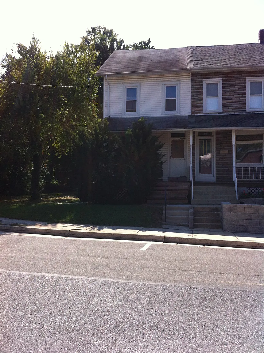 64 S Church St photo 1