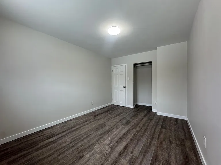 247 Durand St #13 — Photo 11