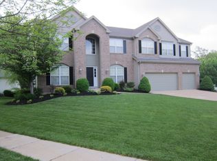 15215 Carriage House Ct, Chesterfield, MO 63017