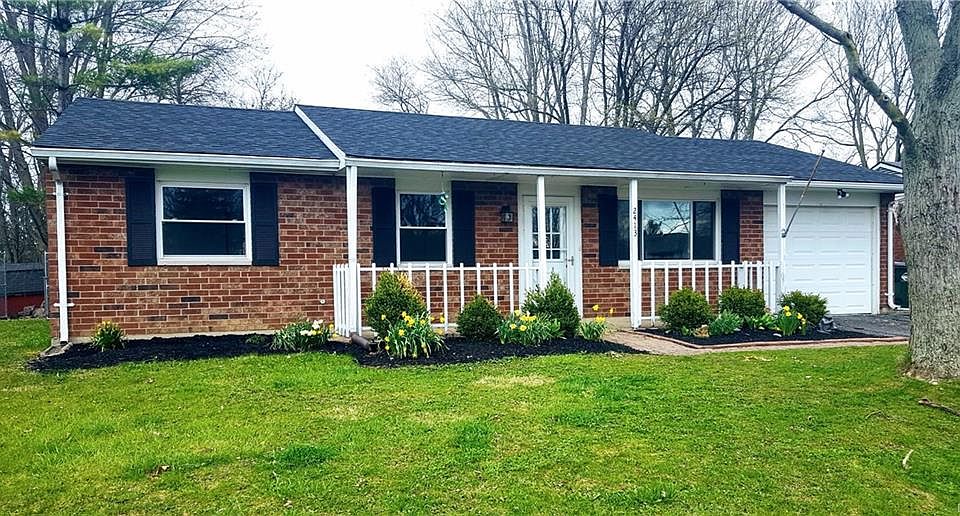 1st image of 2413 Saint Andrews Dr