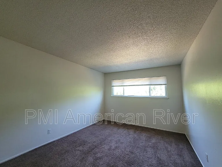 6124 Terrell Dr #3 — Photo 5