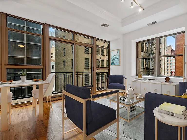 212 W Washington St #1613 — Photo 19