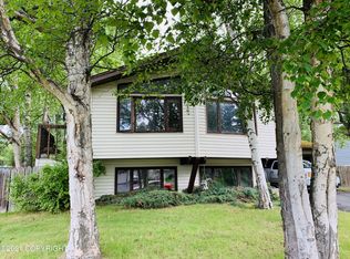 9530 Emerald St, Anchorage, AK 99502