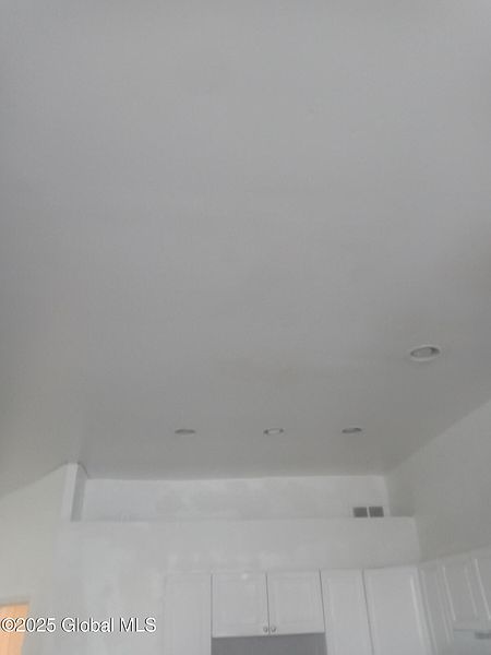 5th image of 423 Clinton Avenue