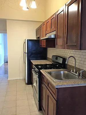 Rented by ANM Real Estate LLC | media 18